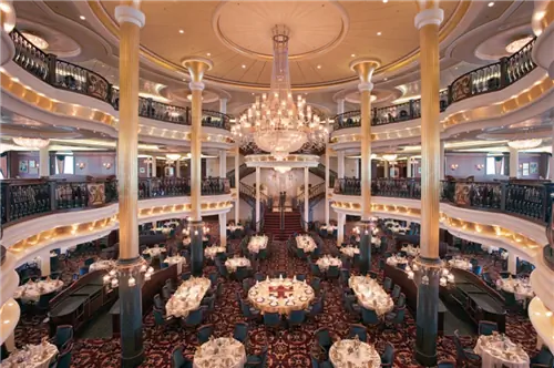 8 фирменных ресторанов на круизных лайнерах, которые нельзя пропустить