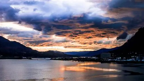 Откройте для себя красоту последнего рубежа с дополнительными экскурсиями Seabourn на Аляске