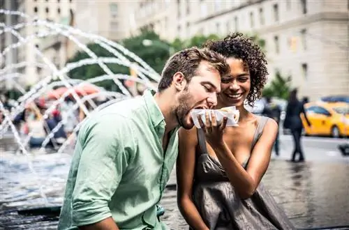 Единственное, что ваши клиенты гарантированно будут делать в каждой поездке