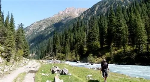 пеший туризм в Кыргызстане