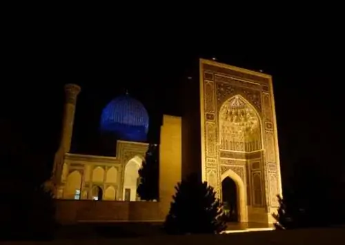 Самаркандская мечеть