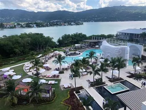 Активируйте режим отпуска в спа-центре Breathless Resort &