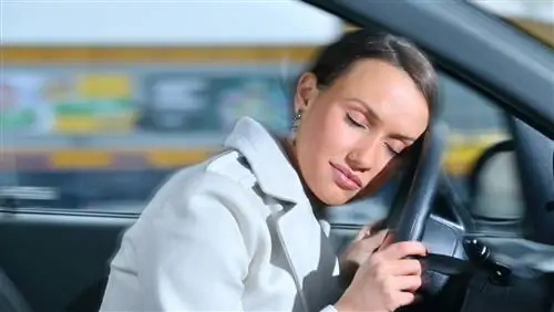 10 способов не заснуть во время поездки