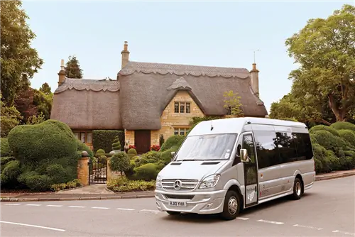 Европейская магия в малых группах с гастролями по проселочным дорогам