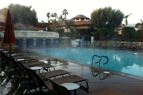 Мирамонте представляет гостям пустынную семью