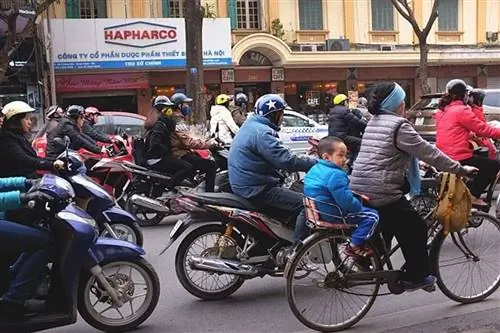 Погружение в очаровательный хаос Ханоя