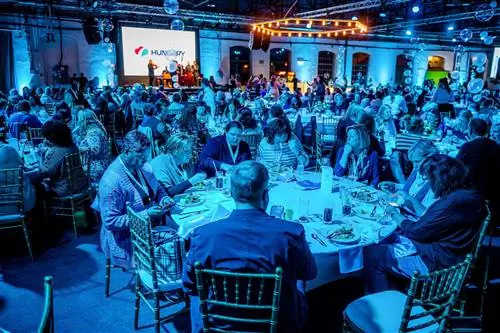 Консультанты обедают на выставке Global River Cruise Expo 2023, организованной ASTA