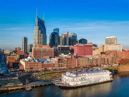 Оставайтесь рядом и идите далеко с компанией American Queen Steamboat Company