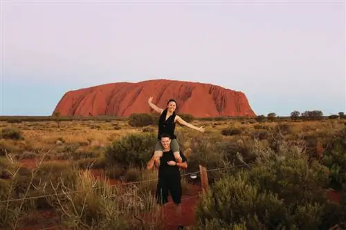 Уникальные способы исследовать Улуру (Айерс-Рок)