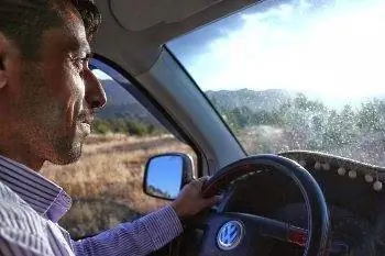 Курдистан - спорный регион, охватывающий части Турции, Ирака, Ирана и Сирии. Воинствующие группы, такие как РПК, вовлечены в продолжающееся кровопролитие с этими правительствами за власть, независимость и контроль.