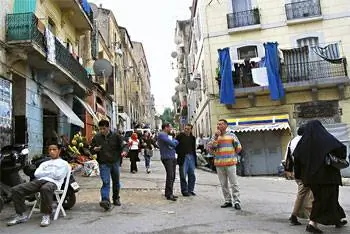 Алжирская уличная сцена