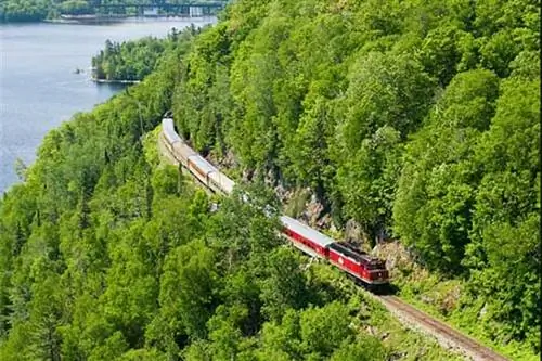 Железная дорога Агава в Онтарио, Канада.