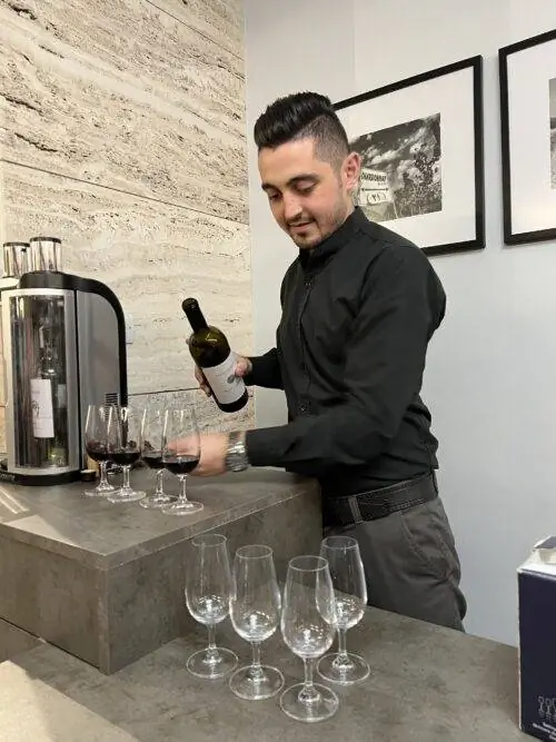 Дегустация вин в The Winemaker на 13/C &copy; S. Kurtz.