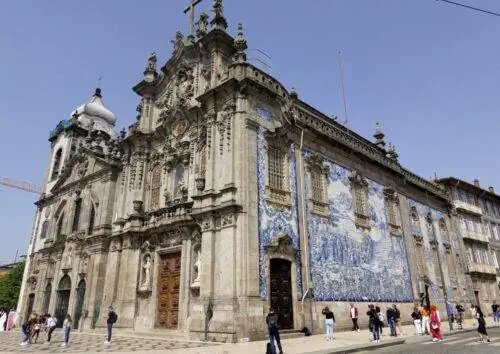 Церкви Кармо и Кармелитас Порту