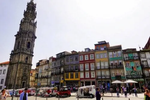 Торре душ Клеригуш Порту