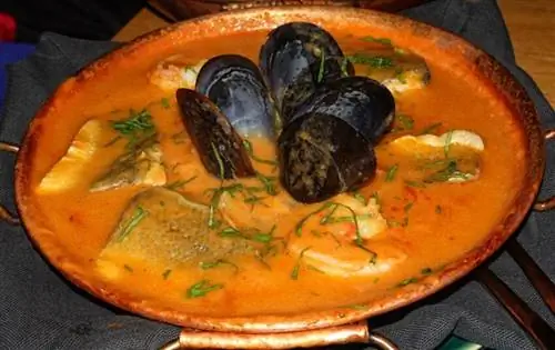 Блюдо из морепродуктов под названием Катаплана, Гайя Порто