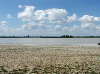 Соляная часть парка.