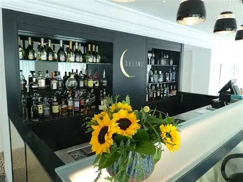 Лобби-бар Iberostar Grand Portals Nous, Селини