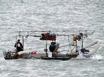 Золотое судно добывает золото в Беринговом море.
