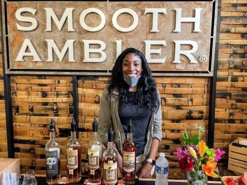 Smooth Ambler - еще один признак того, что ремесленные продукты и напитки хлынули в горы Западной Вирджинии, особенно в округе Гринбрайер.