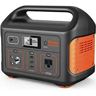 Одна инновация в портативных генераторах позволяет людям хранить что-то, что может потреблять много энергии, если им понадобится резервная копия.