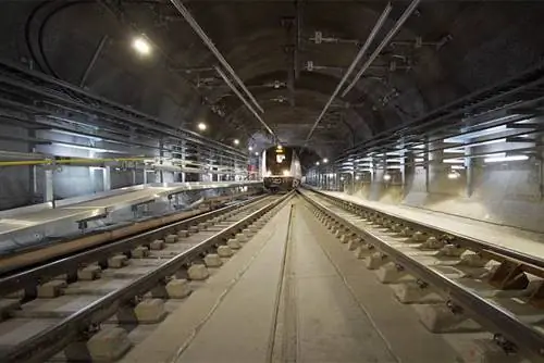 Париж и Лондон расширяют мили новых путей метро