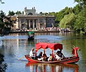 Дворец на воде в парке Лазенки
