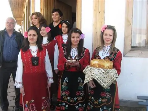 Болгарское гостеприимство известно во всем мире. В каждой деревне вас встретят хлебом-солью