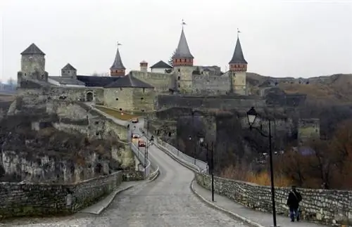 Замок Каменец-Подольский в Черновцах Украина