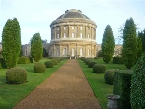 Итальянская ротонда Ickworth House в Саффолке, Англия. Фотографии Адриана Холлчерча.