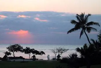 Закат на пляже