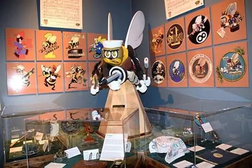 Посещение Музея морских пчел в Вентуре - Нокс Недар