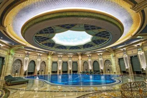 Отель Ритц-Карлтон.
