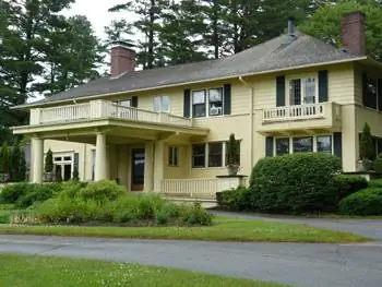 Усадьба на Золотом пруду в Холдернессе, Нью-Хэмпшир