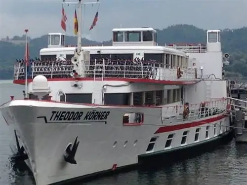 MS Theodor Korner перед отъездом из Пассау.