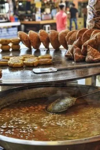 Дахи батата пури.