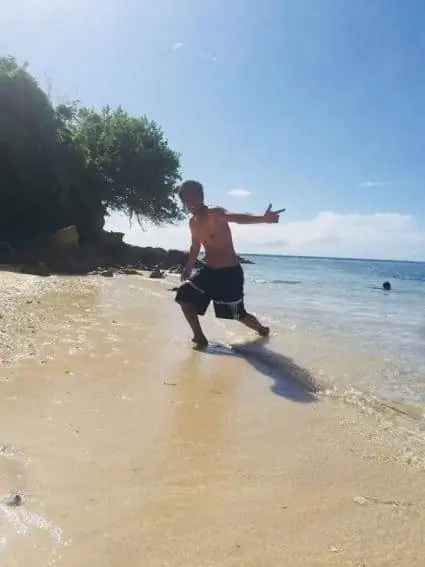 6 Габино Тикао