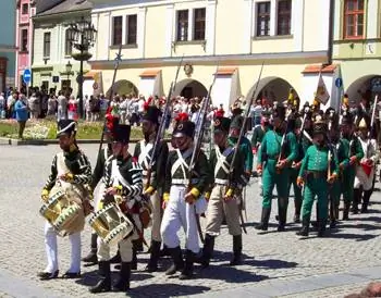 Наполеоновский фестиваль на главной площади Кромержижа