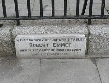 В Дублине история окружает вас повсюду.