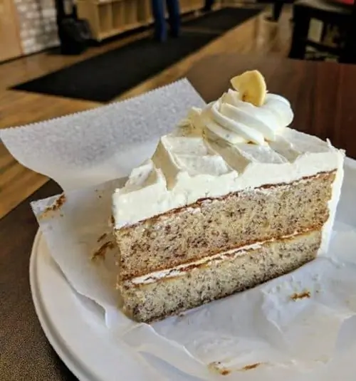 Банановый торт в Баварской пекарне. Довер Делавэр