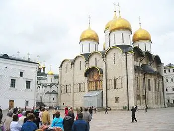 Церкви в Кремле