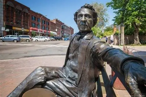 Сэр Джон Макдональд в Charlottetown PEI