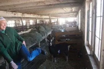 Ханна Сешнс с фермы Блу Ледж, Солсбери, Вермонт.