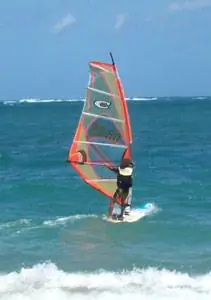 Также популярен виндсерфинг.