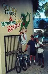 Рик и Эмилио в Iguana Mama's