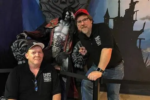 Шон Келли (слева) и Джо Сантулли решили открыть музей, чтобы поделиться своей коллекцией видеоигр.