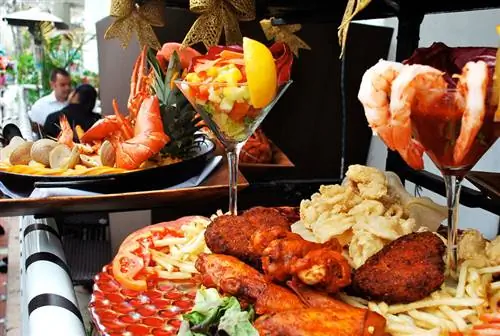 Кубинские фавориты на Оушен Драйв, Майами, Флорида