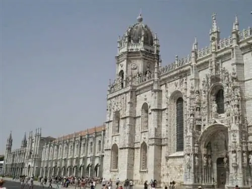 Монастырь Жеронимуш в Лиссабоне.