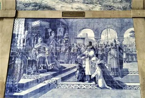 Изображения с железнодорожного вокзала Сан-Бенту, Порту