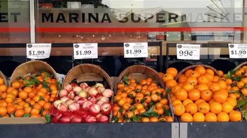 Рынок в районе Марина.